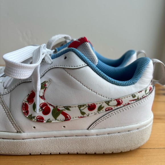 Nike Court Borough Low 2 BG 1 Cherry Shoes | Y7 - Picture 6 of 13